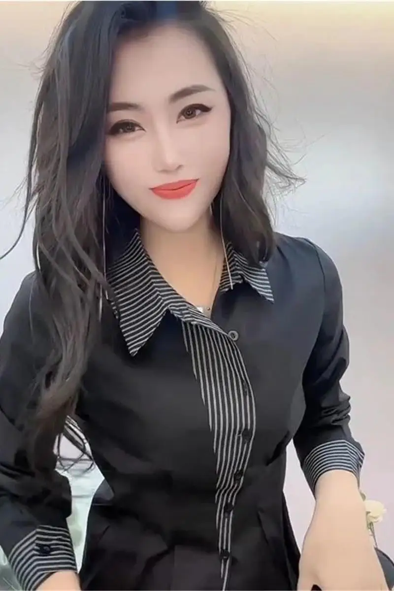 

Fashionable Women's Spring New Arrival Color-blocked Plaid Patchwork Fake Two-Piece Age-Reducing Shirt