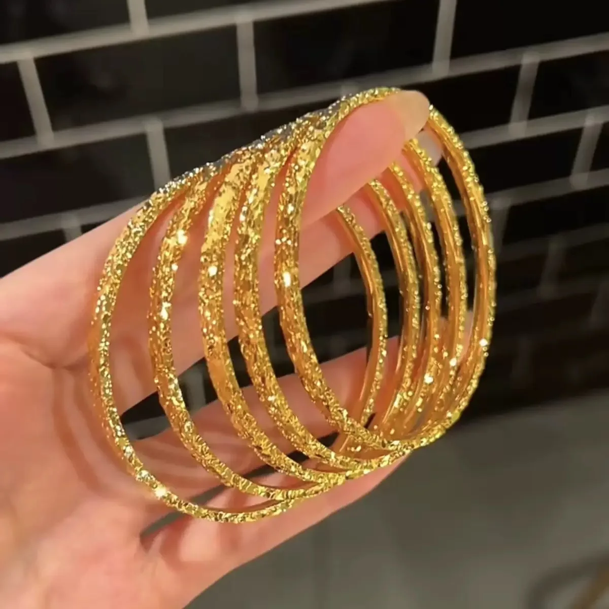 

Crushed Ice Bracelet Women's 24K Gold AU999 - Stackable crushed ice bracelet, trendy for mixing and matching accessories