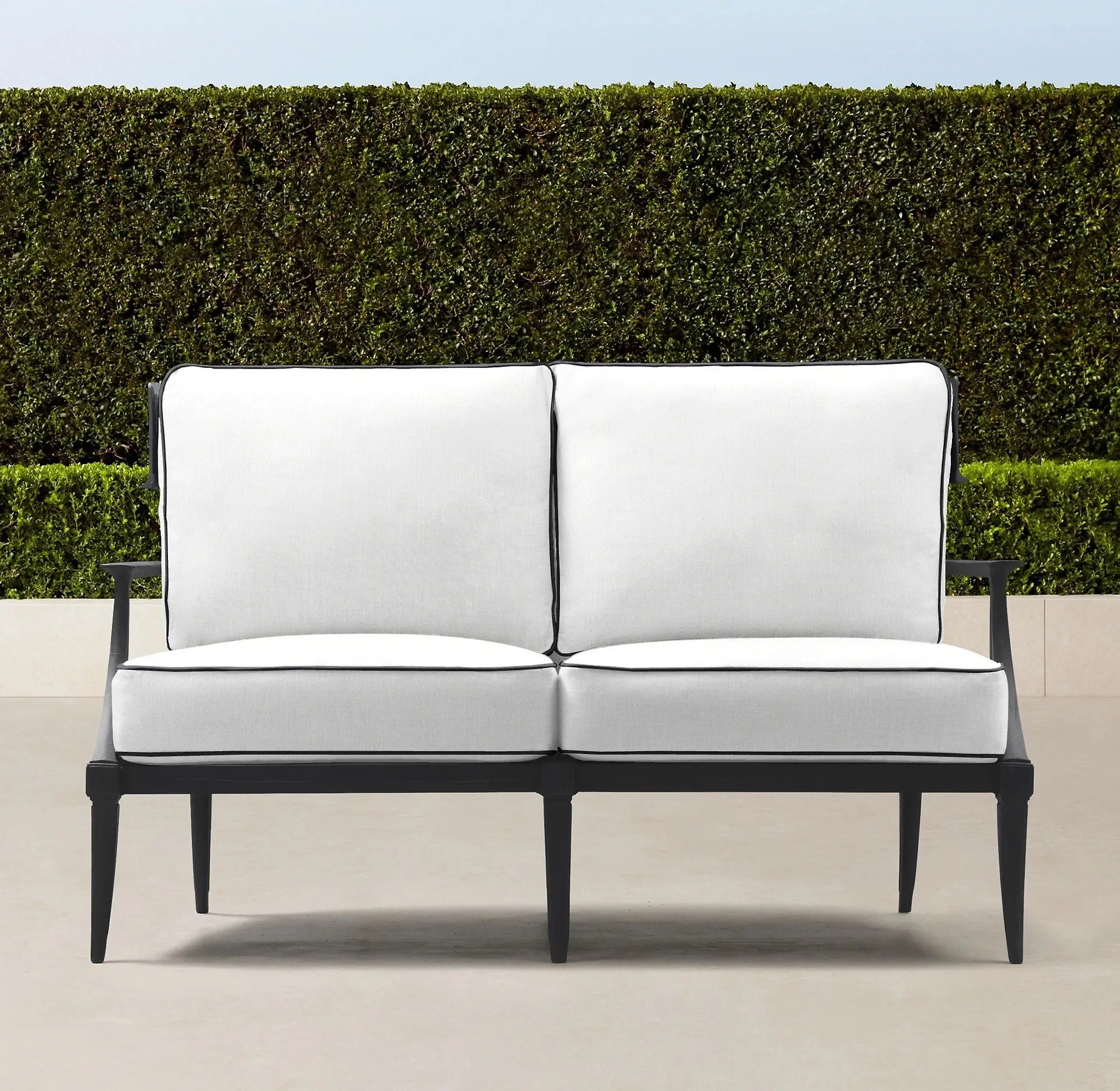 

Furniture Custom 4-Piece Outdoor Patio Furniture Set Durable Rust-Proof Forged Aluminum Couches Wood Wicker Farmhouse Apartment