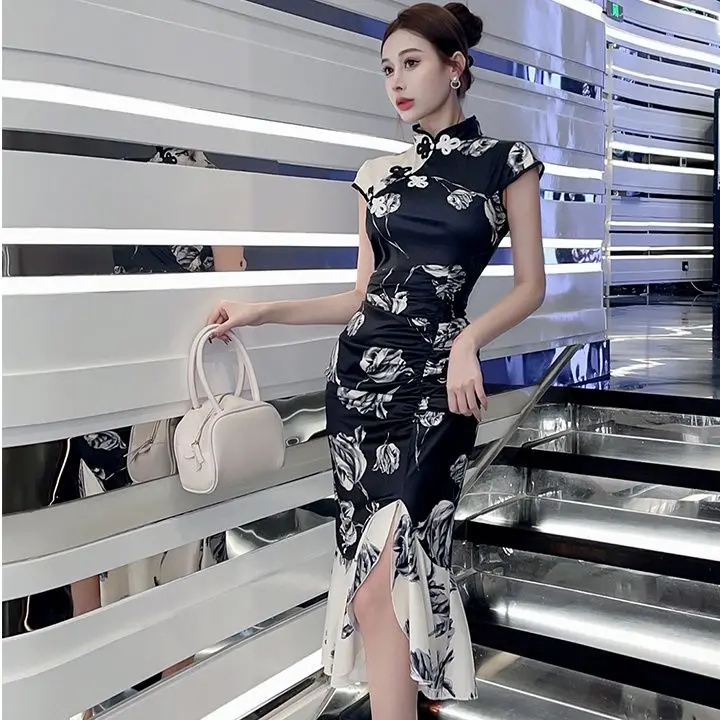 ชุดเดรสวินเทจจีนแบบไม่มีแขน ชุดกี่เพ้าลายดอกไม้ ชุดราตรีงานเลี้ยง ชุดกี่เพ้าแบบดั้งเดิมสำหรับใส่ไปไนต์คลับ ชุดเซ็กซี่