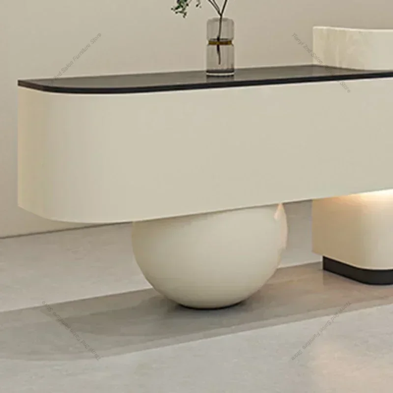 Mostradores de recepción de salón de belleza de estilo italiano Tienda de ropa Mostrador de recepción de diseño moderno Muebles de oficina de lujo Recepciones HBRD
