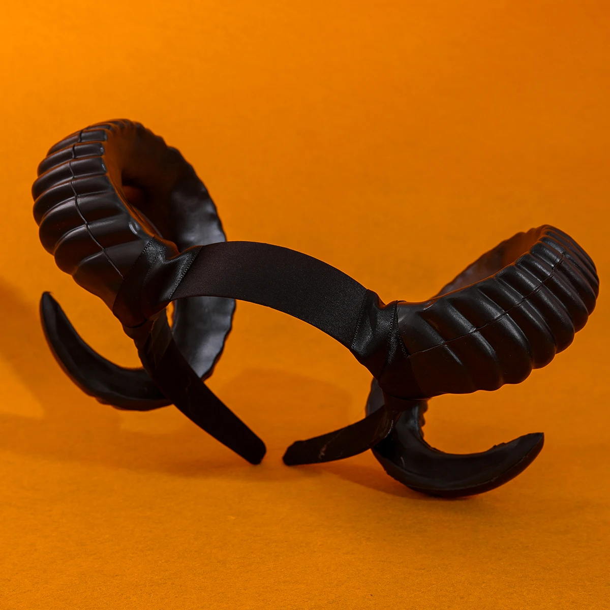 أسود الأغنام القرن هالوين خوذة القرن عقال كوس حزب الظلام نمط للنساء إكسسوارات الشعر