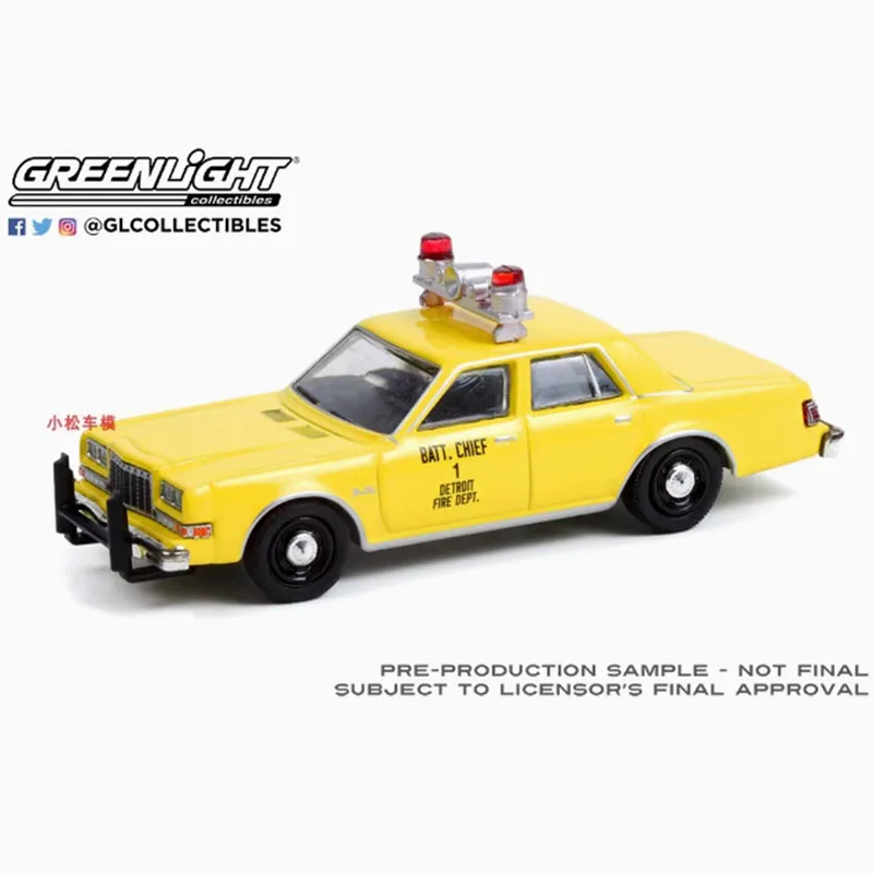 Greenlight سبيكة 1:64 1982/1985 بليموث جران فيوري شاحنة مكافحة الحرائق نموذج سيارة جمع عرض لعبة مزخرفة هدية