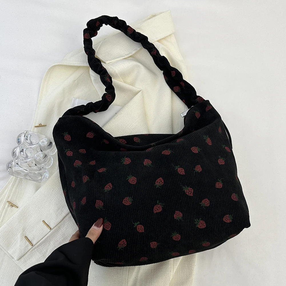 

Женская сумка через плечо с клубничным принтом и рюшами, сумка-саквояж с клубничным узором, вместительная женская дорожная повседневная сумка