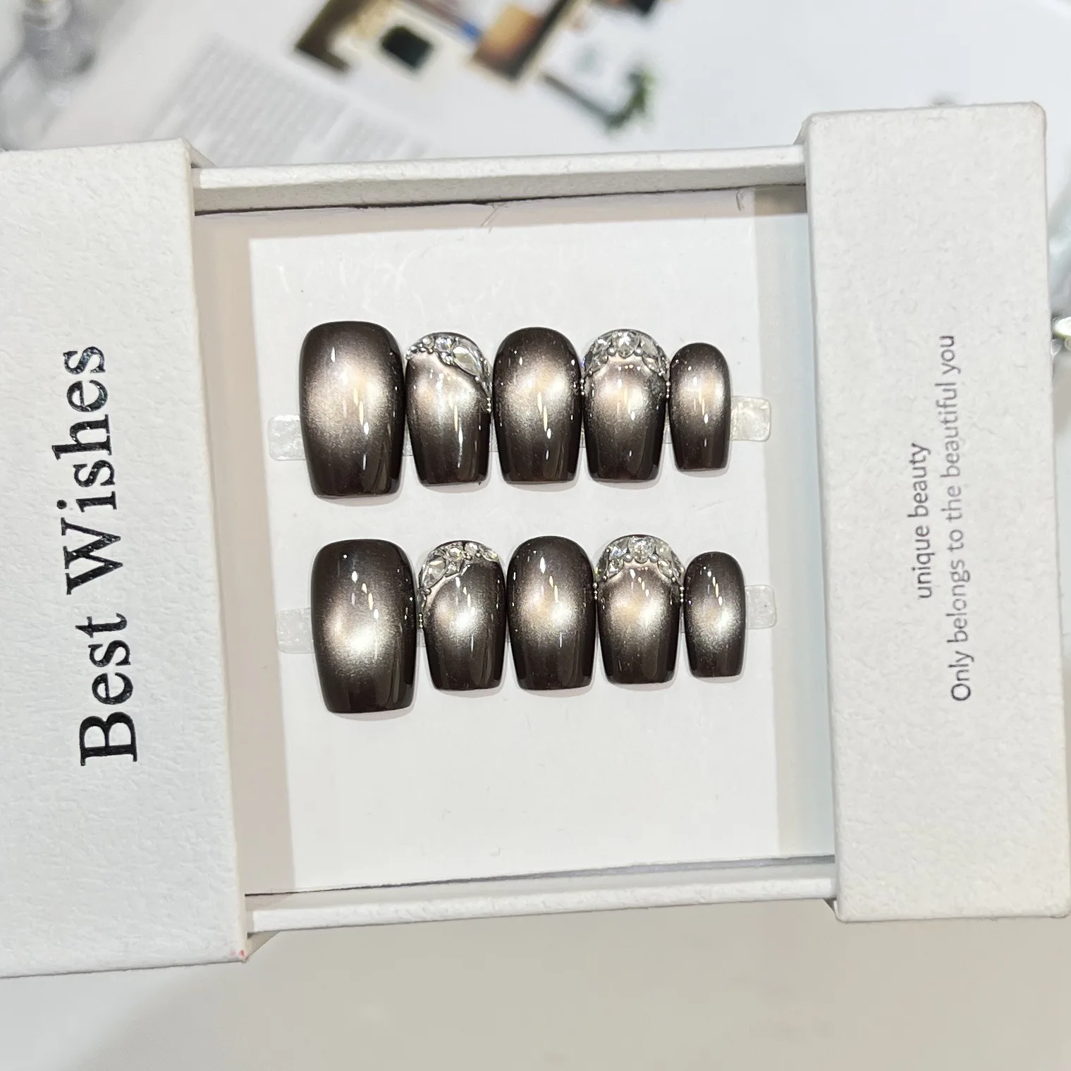 

10 шт., короткие накладные ногти ручной работы, блестящие усовершенствованные стеклянные бусины, кошачий глаз, дизайн со стразами, накладные ногти, носимые ногти, арт-наконечник для девочек