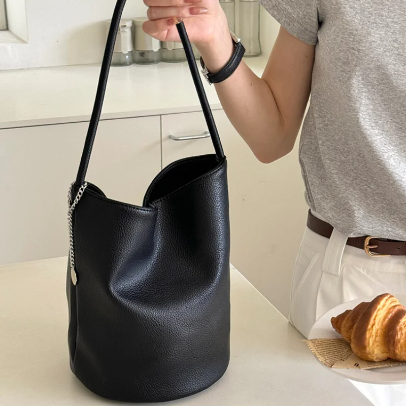 Retro Women's Bucket Shoulder Bag Soft PU Leather Female Underarm Bags Solid Colour Ladies Small Tote Purse Commute Handbags