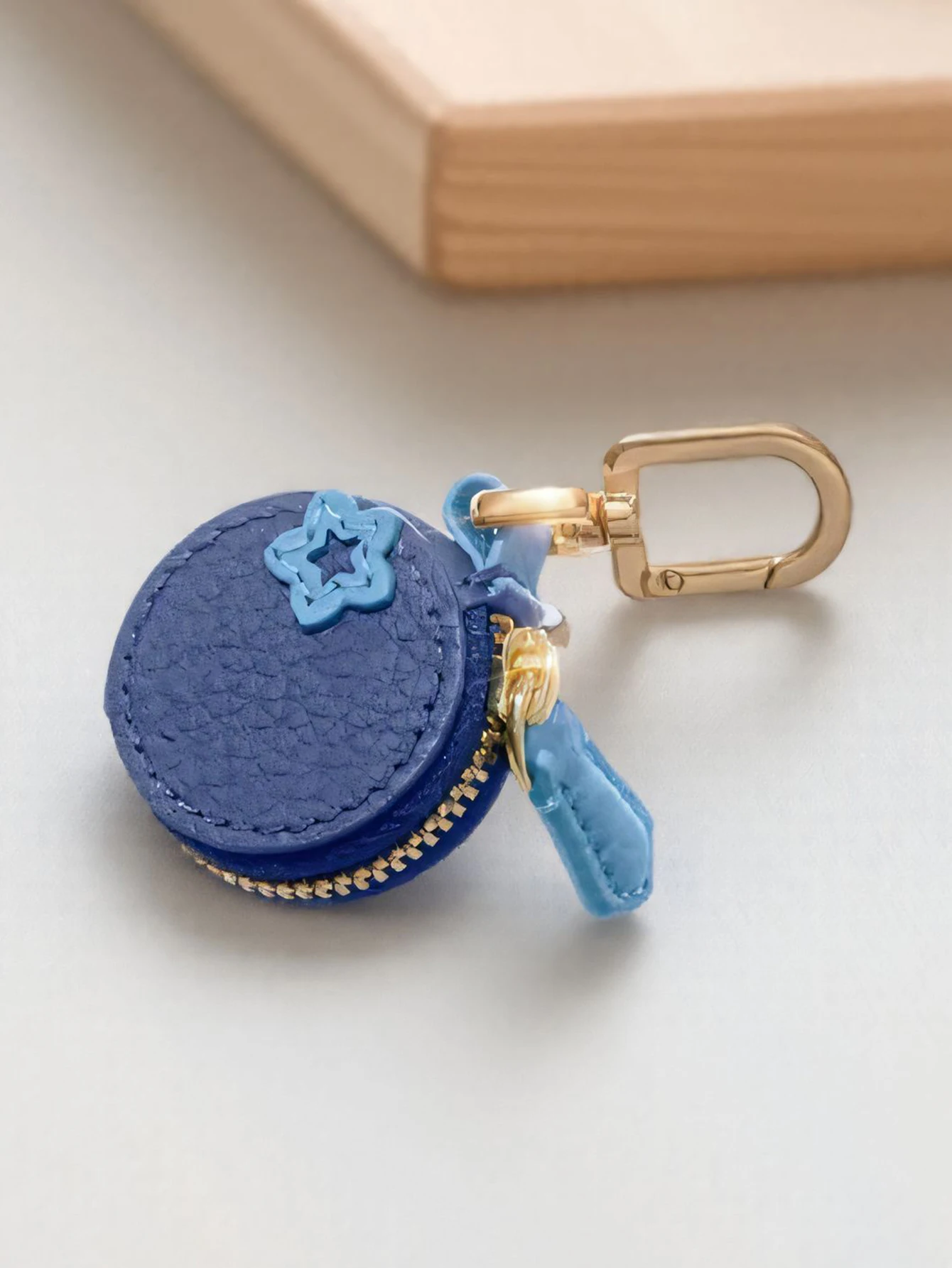 Mehrteiliges Set - Mini Niedlicher Blaubeer-Frucht-Anhänger Geldbörse Schlüsselanhänger Modischer PU-Leder-Anhänger Kleine Tasche Geschenk für Frauen – Detail 5
