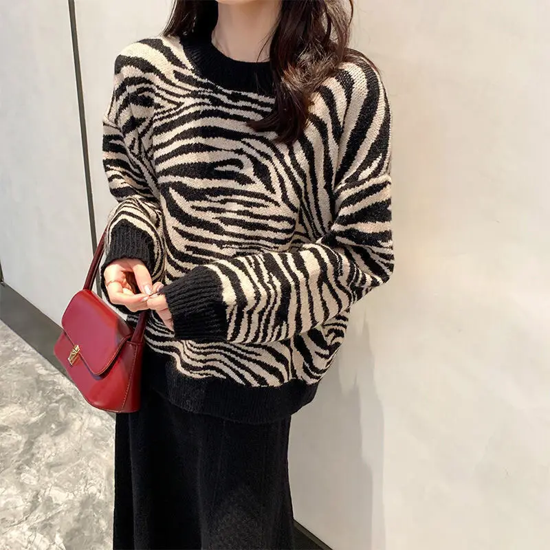 

Zebra-stripe Sweater Women's Loose Casual Top 2021 Autumn and Winter New Solid Color All-match Lazy Style Round Neck Pullover