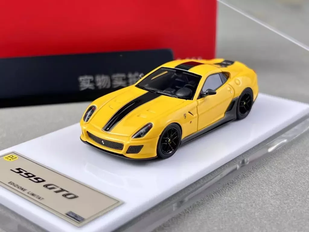 

DMH 1:64 599 GTO Super Racing Sports Model Diecast Resin Car Collection Limited Edition Hobby Toys