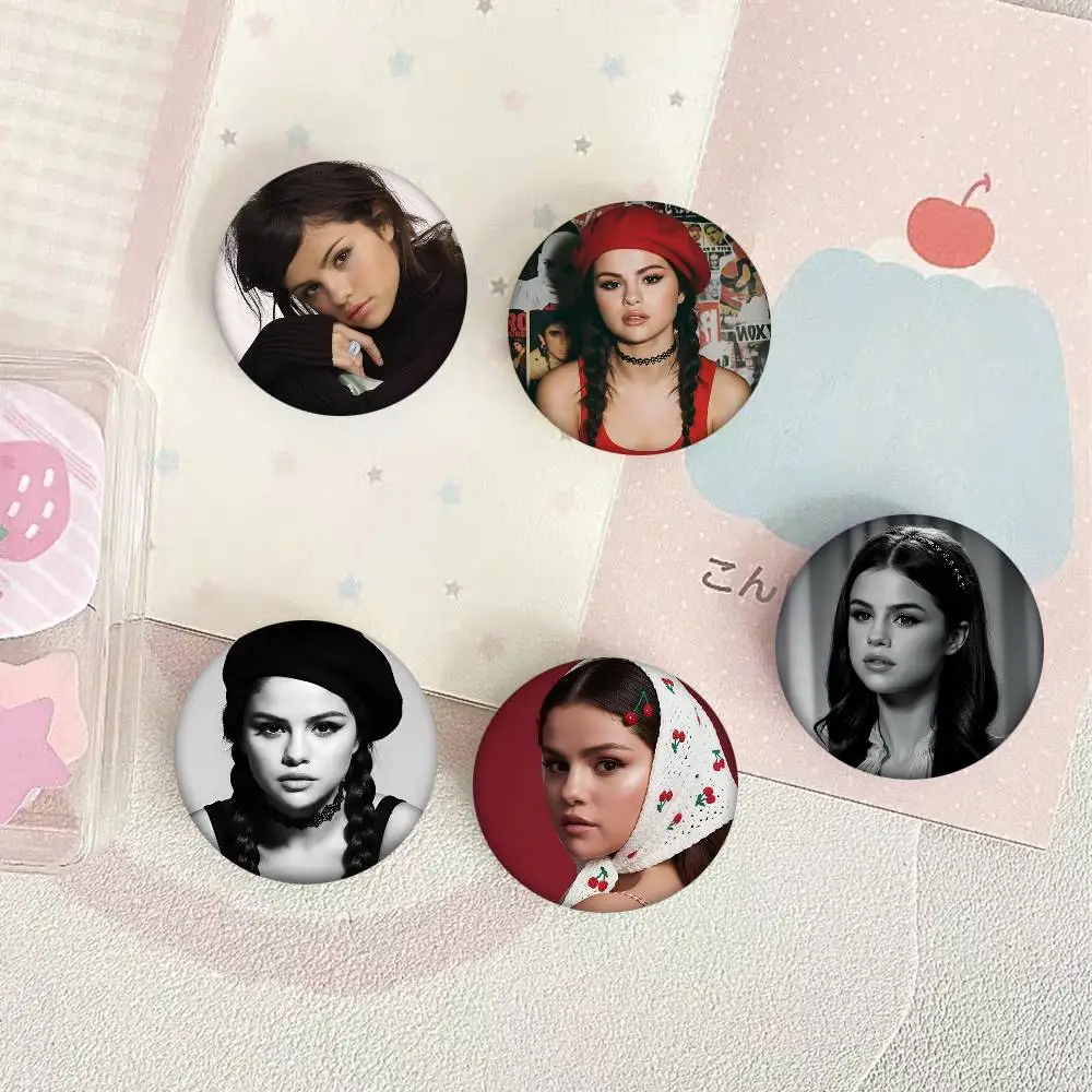 S-Selena G-Gomez Round Badge Lapel Pin Backpack Clothing Jewelry Accessories Gift Brooch