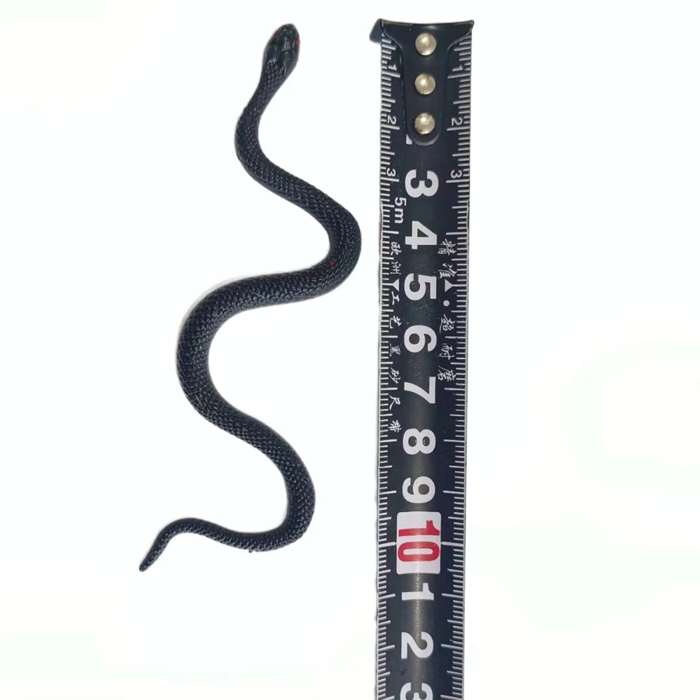 20 pezzi serpenti di gomma giocattoli di serpenti finti per oggetti di scena da giardino per mantenere gli uccelli lontani decorazione di Halloween giocattoli di scherzo bomboniere