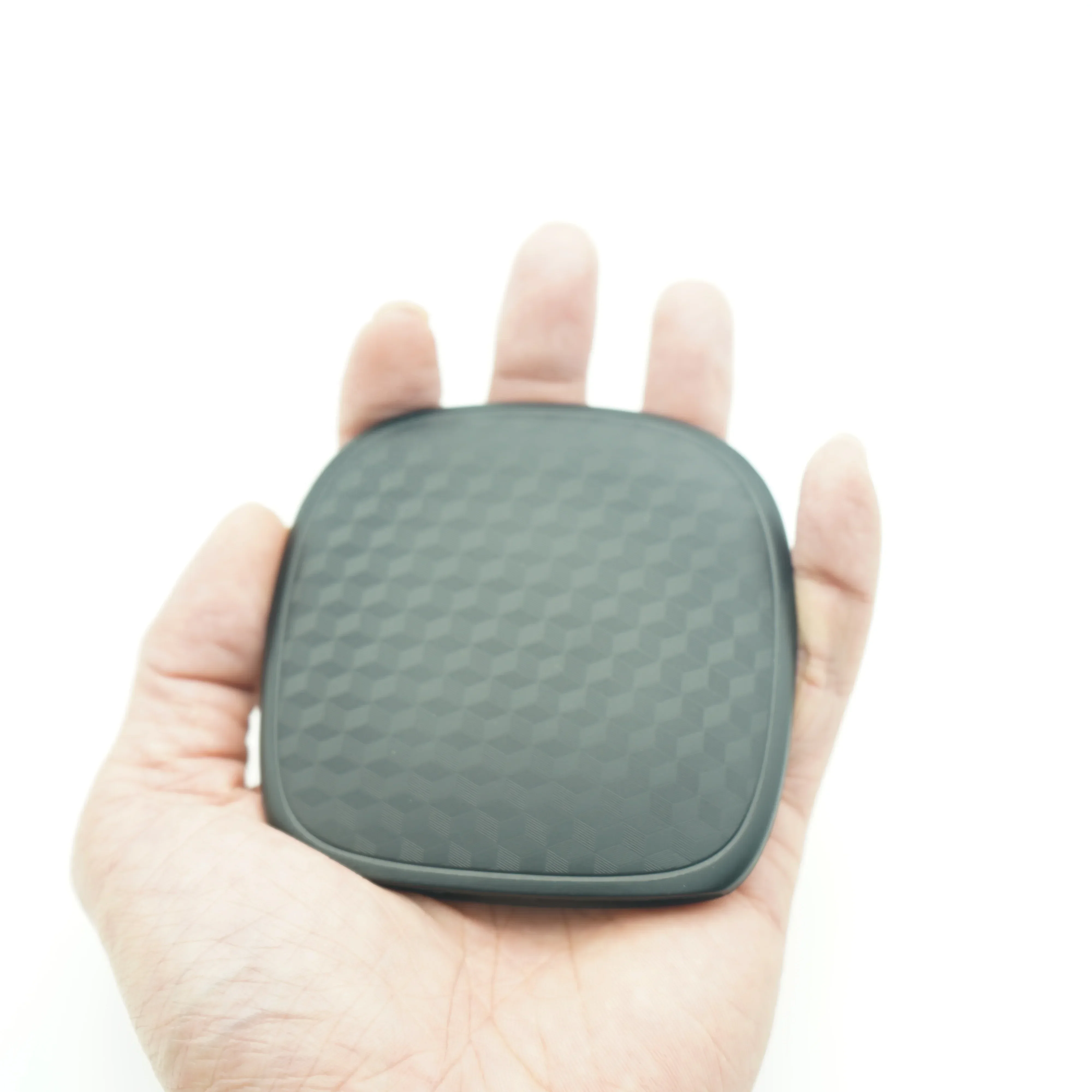 

2022 latest CarPlay AI Box Android USB CarPlay Dongle for Universal applepie