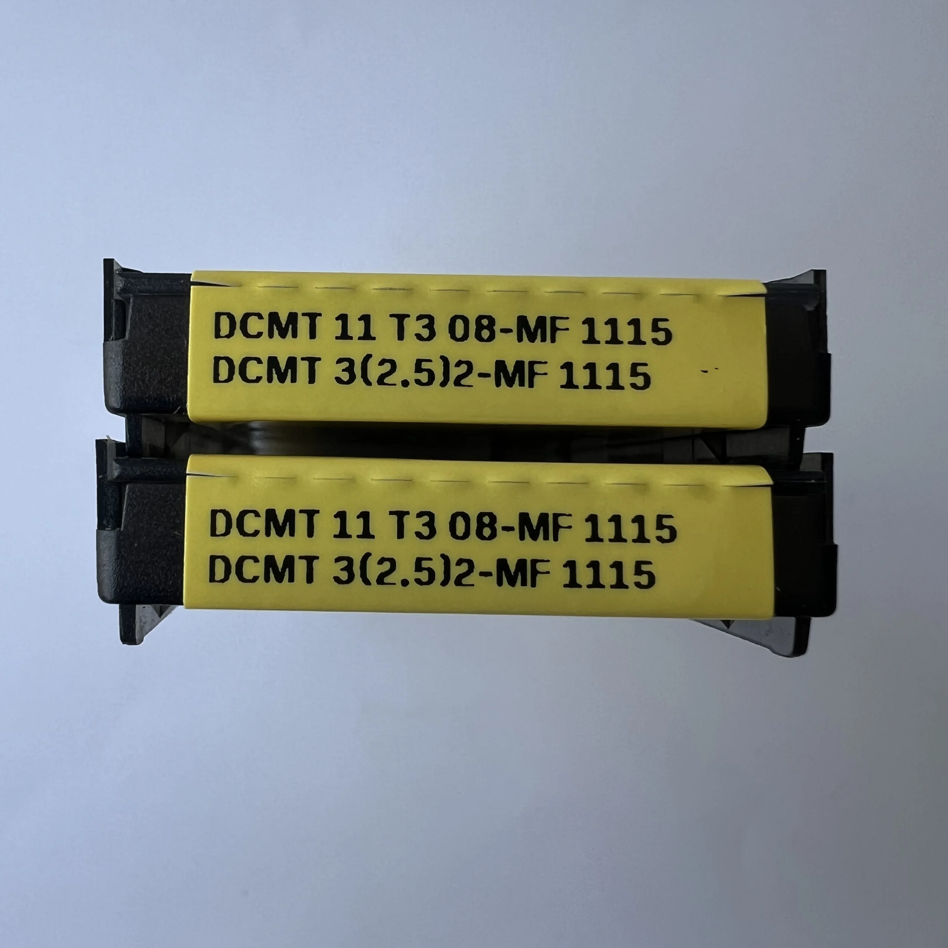 

DCMT11T308-MF 1115 / Original product CNC cemented carbide blade 10 Pcs