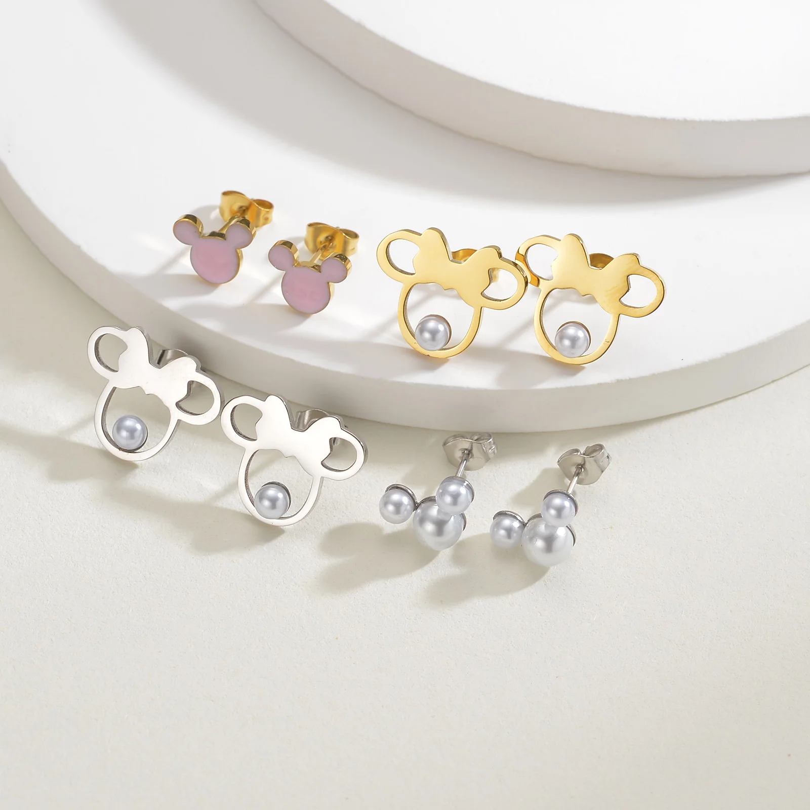 MINISO Disney Mickey Minnie pendientes de acero inoxidable puede personalizar nombre Mickey Minnie pendiente de perla rosa regalos de joyería