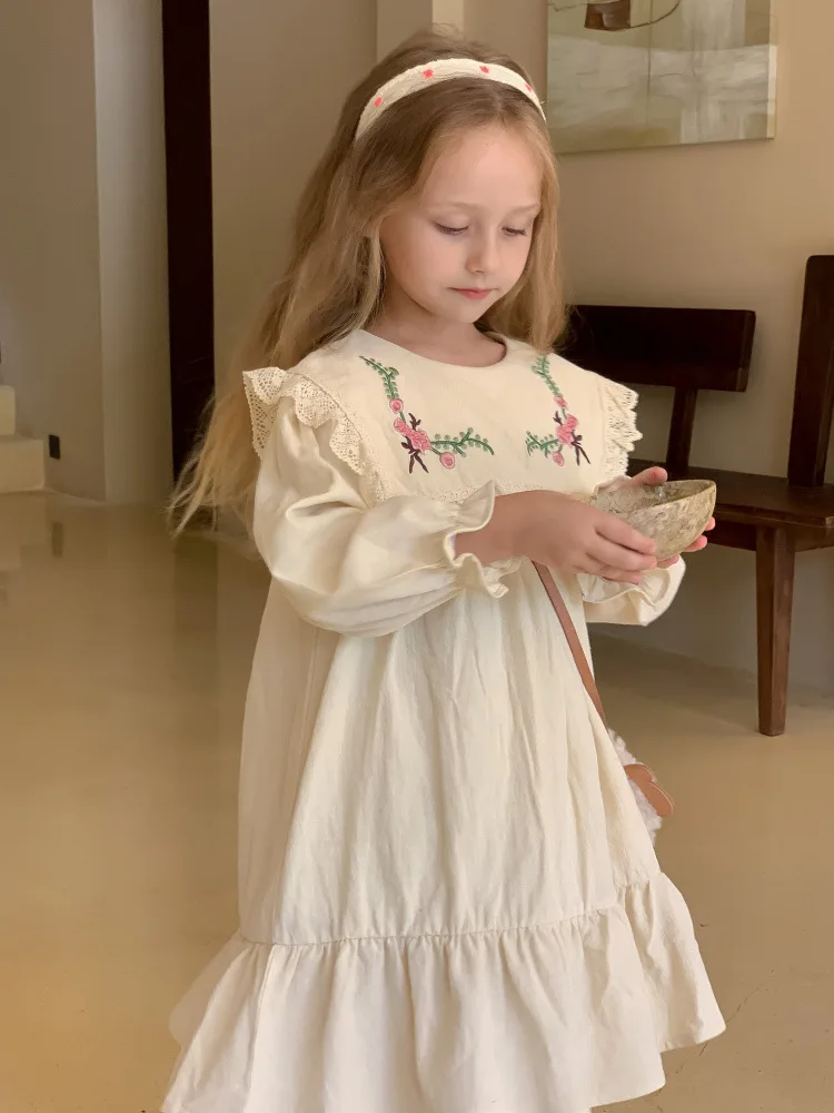 Spring Girl\'s Embroidered Dress 2023 Autumn New French Lace and Bubble Sleeves Countryside Baby Princess Dress Children Clothing