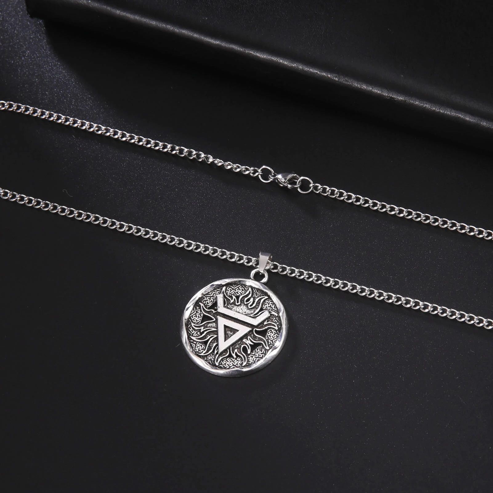 LIKGREAT Vintage Silver Color Veles Symbol Pendant Necklace for Men Volos Weles Slavic Wealth Talisman Religion Male Jewelry