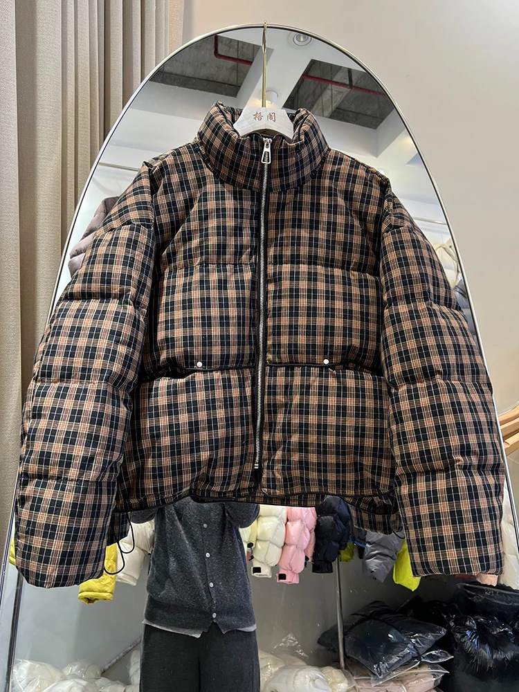 Koreanischer Stil, Retro-Design, karierter Stehkragen, weiße Entendaunenjacke für kurze, lockere und dicke, warme Brotjacke für Damen