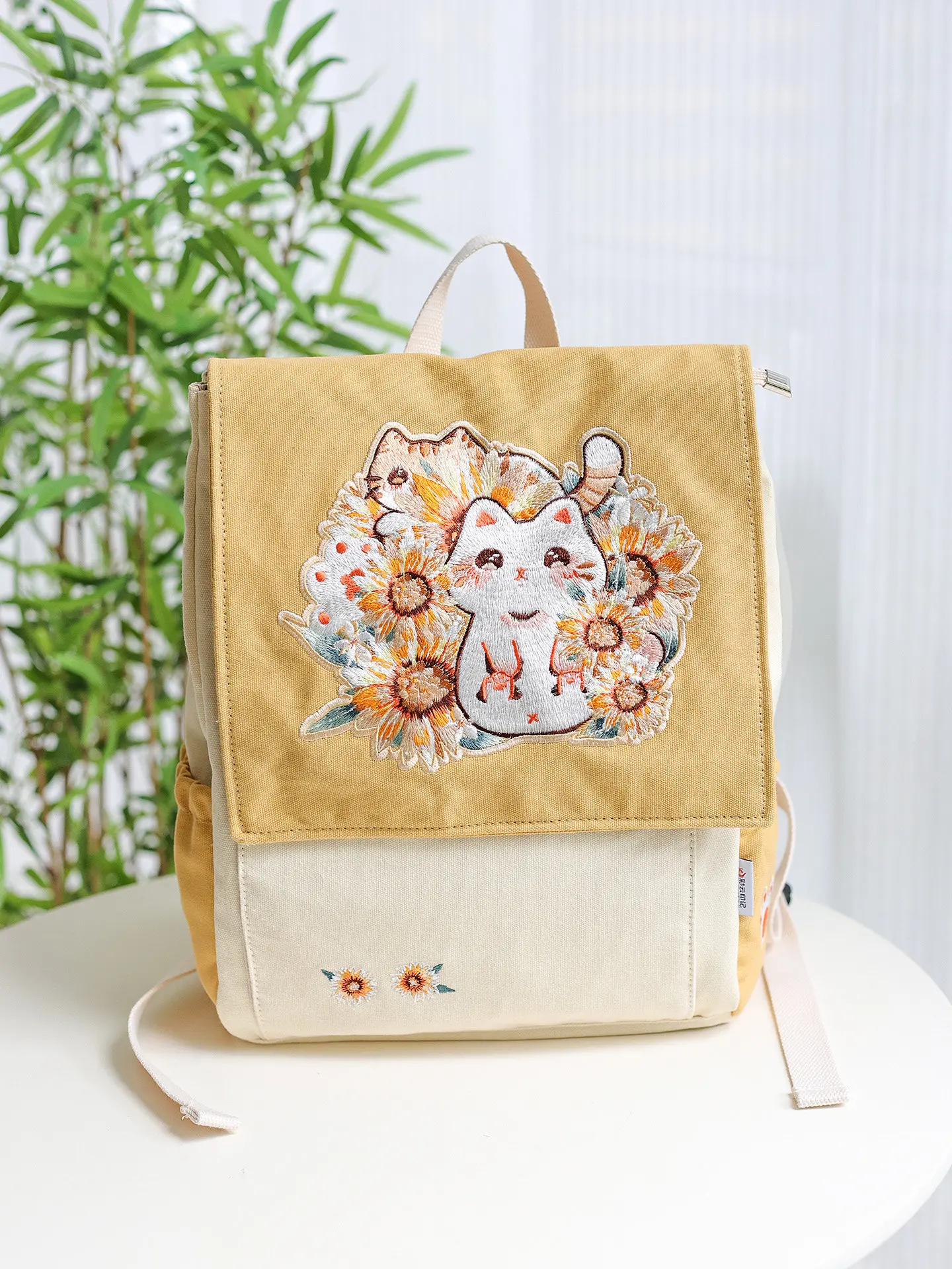 Yellow-orange Embroidered Daisy Cat Backpack Female Cute Backpack Canvas Bag Dirt-resistant Washable Durable Student Schoolbag