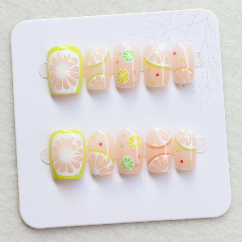 10Pcs Women Fashion Cute Strawberry Polka Dot Short Round  Press on Nails Versatile Fresh Lemon Fake Nail Reusable Nail Stickers view 5
