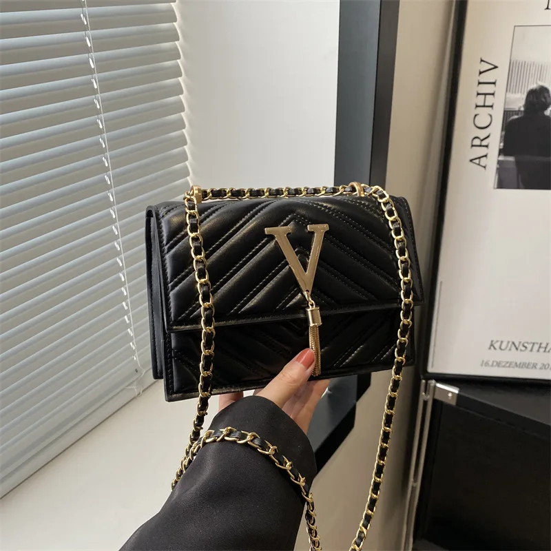 New Solid Color Women Fashion Tassel Shoulder Check Crossbody Casual Small Square Bag Luxury Designer