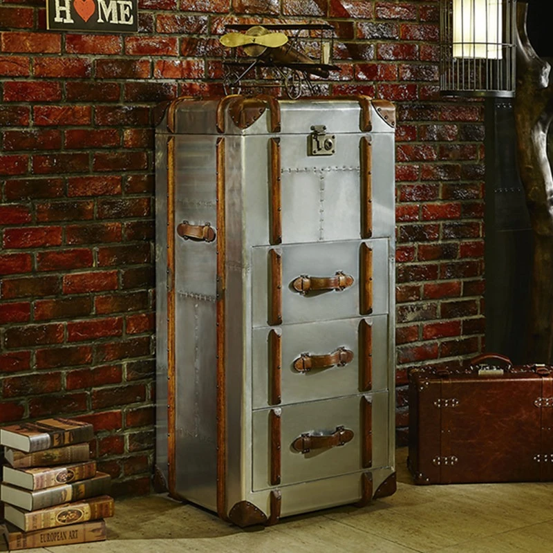 Mittelalterlicher Stil, im antiken amerikanischen Stil verziert, mit Aluminium und Leder bezogene Aufbewahrungstruhe, Schlafzimmer-Box-Schrank für den Eingangsbereich