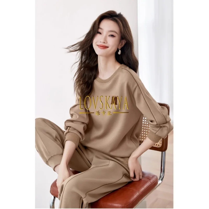 Fashionable and casual loose fitting slimming set women's embroidered hoodie two-piece set new autumn