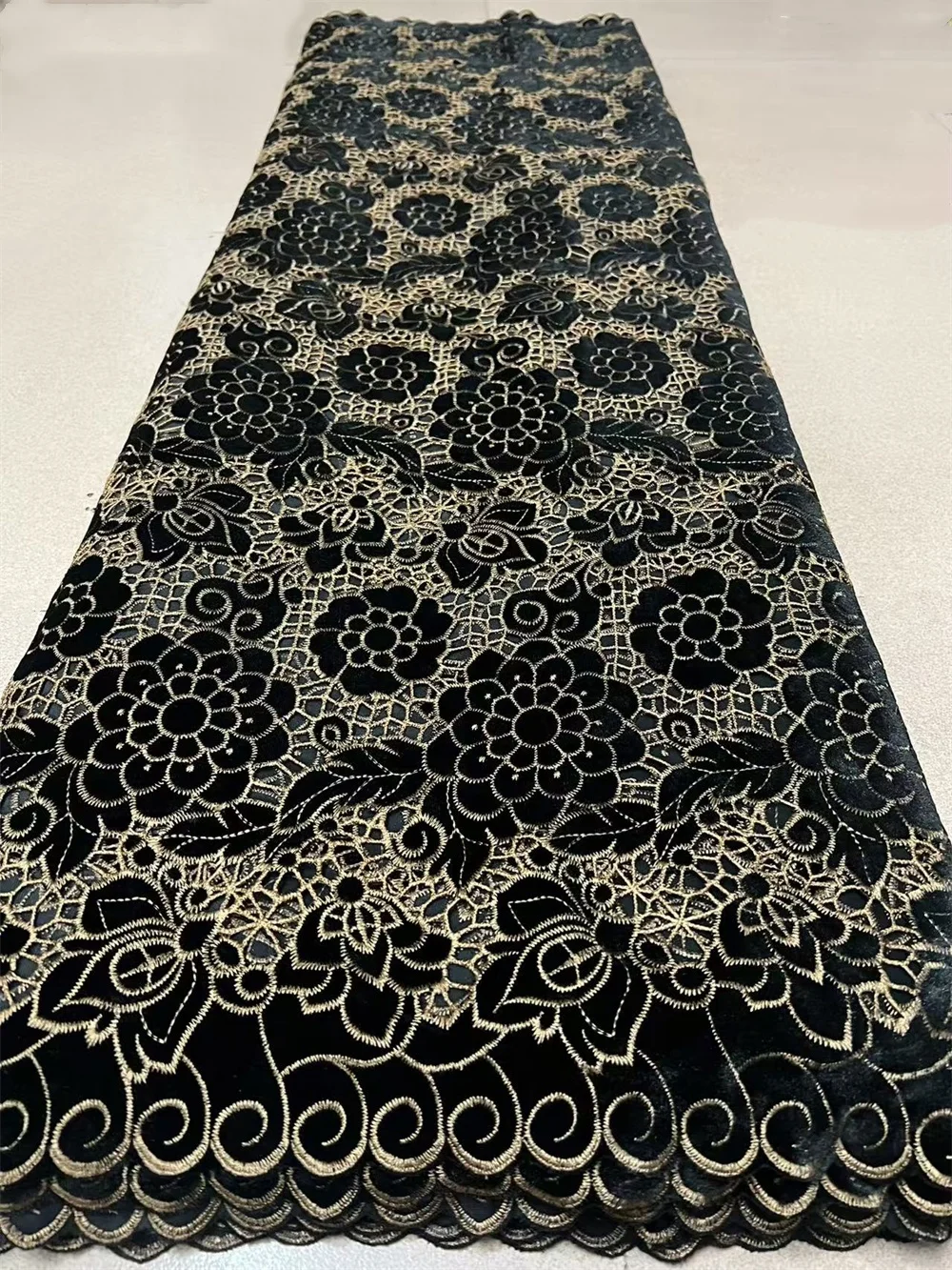 Tela de encaje de terciopelo africano azul, encaje nigeriano 2025, 5 yardas, tela de encaje de terciopelo francés para fiesta, vestido de boda, tela de costura Hm80-1