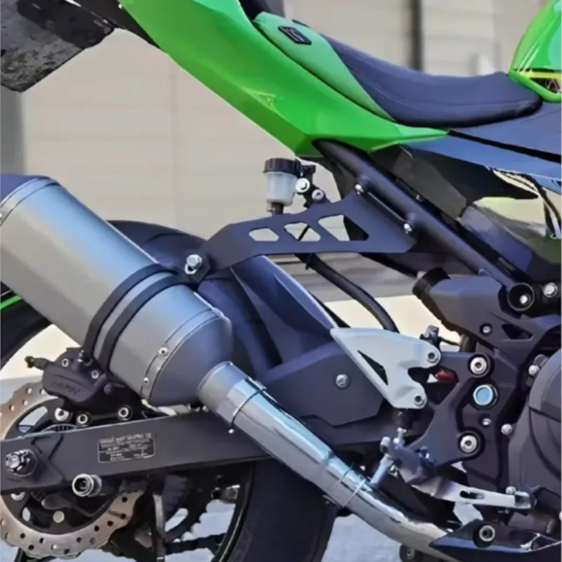For KAWASAKI Z400 Ninja400 NINJA 400 2018 2019 2020 2021 2022 2023 Exhaust Hanger Motorcycle Accessories Exhaust Muffler Bracket