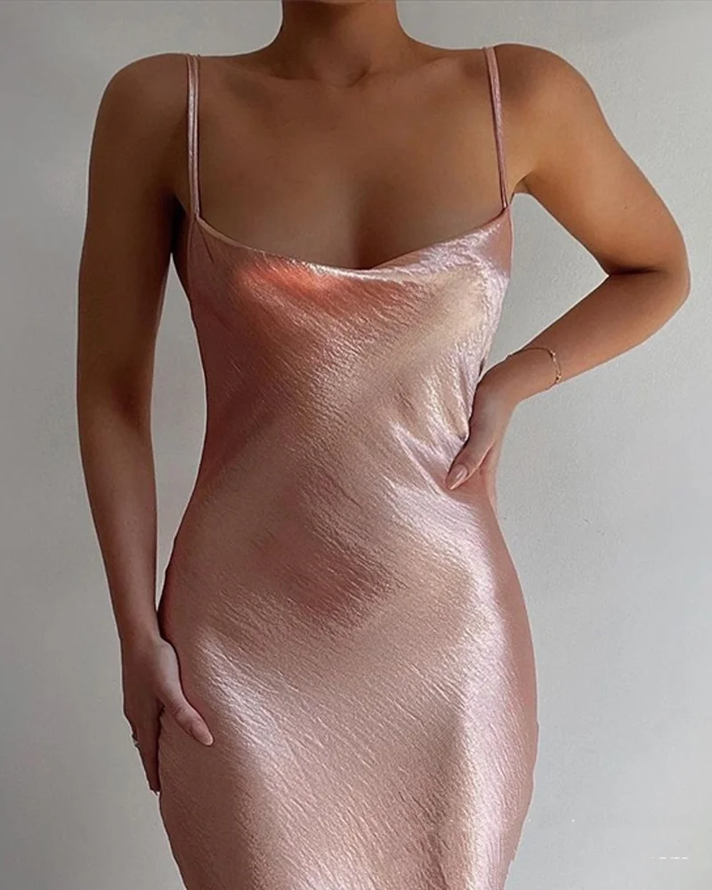 กระโปรงยาวปานกลางผ้าซาตินสีชมพู สายเดี่ยว เซ็กซี่ ดีไซน์เรียบหรู พร้อมซิป  สำหรับผู้หญิง สไตล์ลำลอง