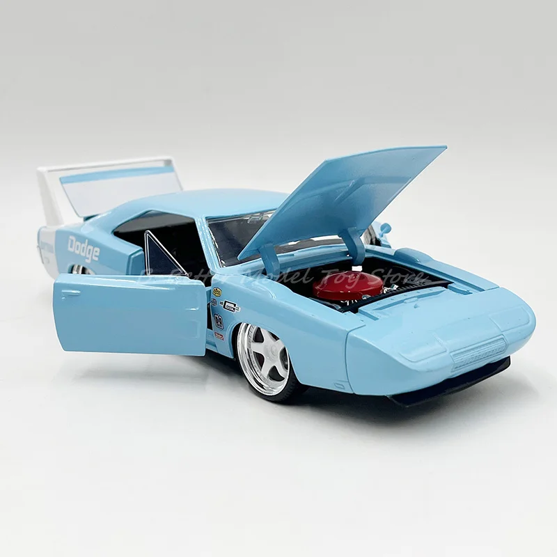 1:24 Diecast Metal Model Car Toy 1969 Dodge Charger Daytona Miniature Replica Collection