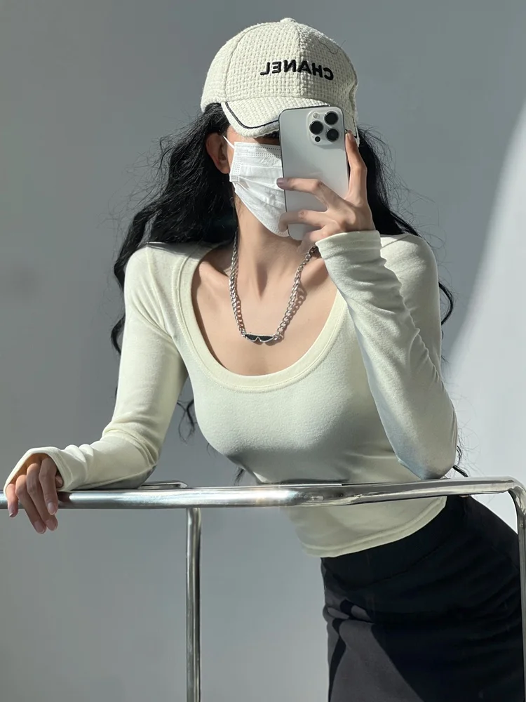 قميص نسائي ضيق بأكمام قصيرة وياقة على شكل حرف U للربيع والخريف، تي شيرت أحمر بأكمام طويلة مرن ومريح وناعم للارتداء اليومي