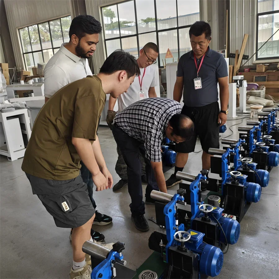 

Rusted surface grinding machine, wire drawing and deburring grinding machine