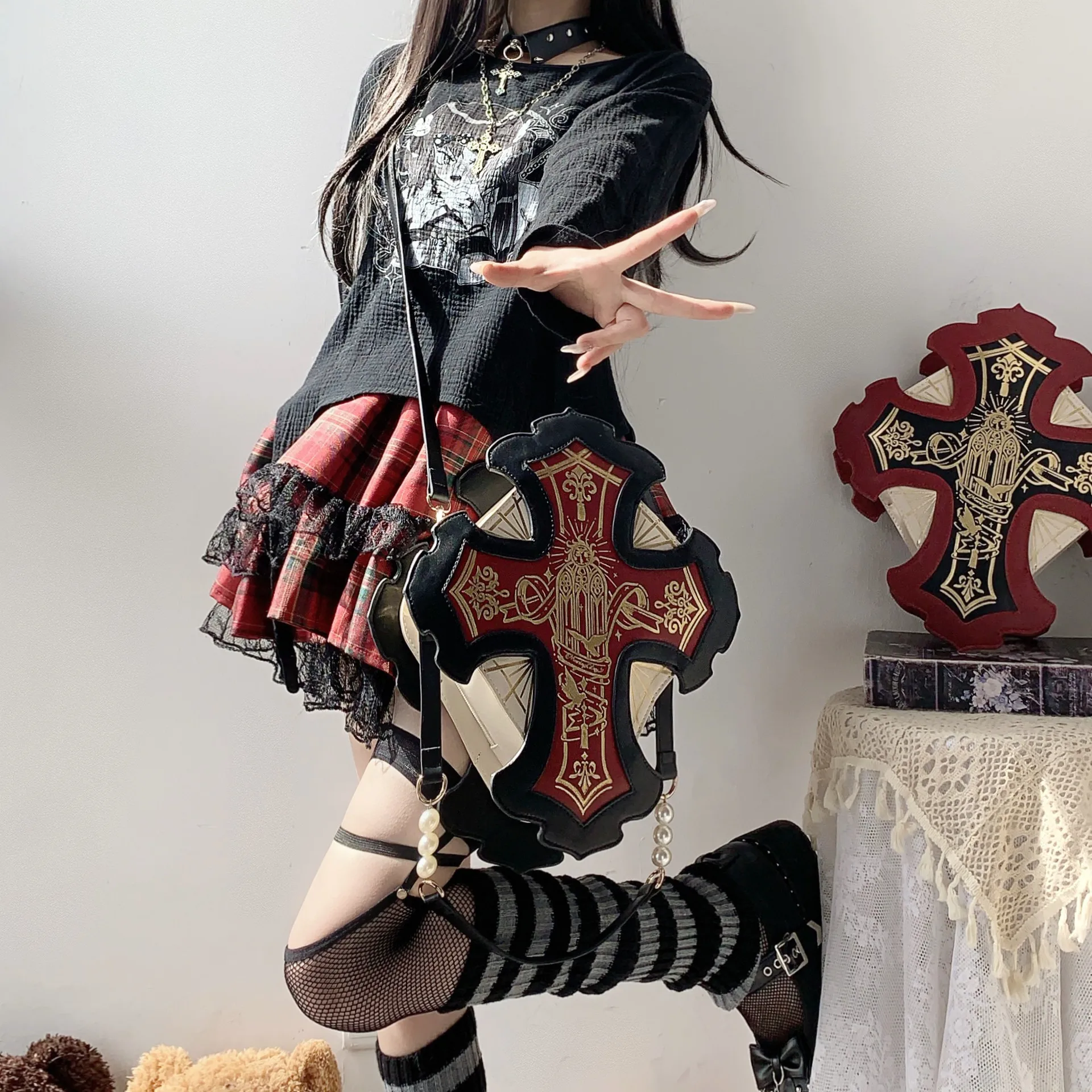 

Mystery Retro Gothic Style Lolita Dark Girl Handbag Sacred Cross Prayer Ironing Pattern Dove Sun Fashion Halloween Casual Bag