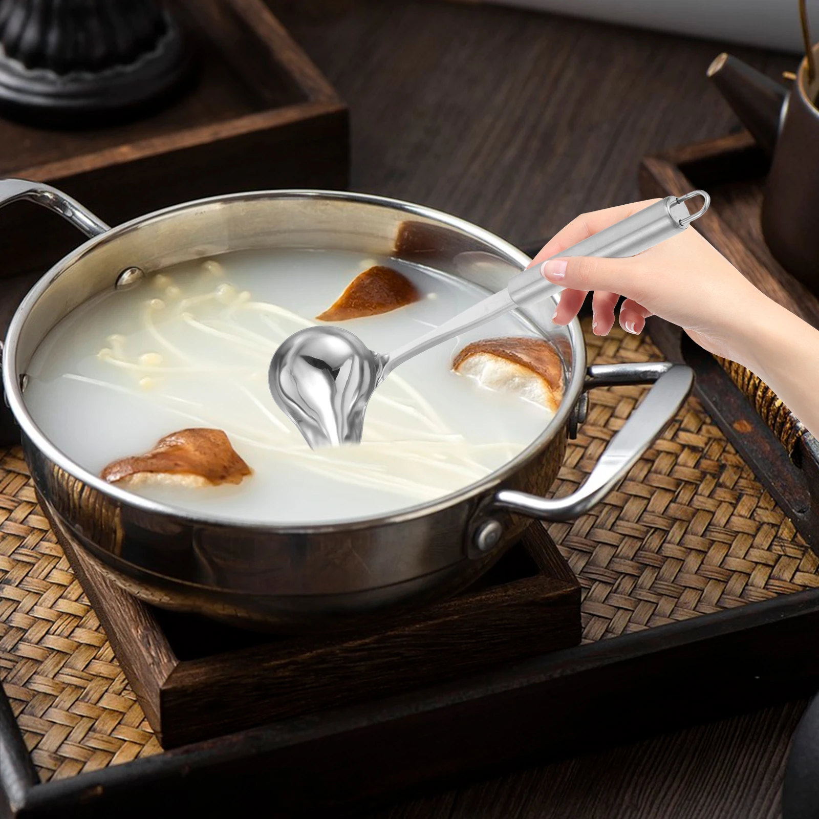 

2pcs Duckbill Soup Spoon Stainless Steel Long Handle Sauce Ladle Kitchen Tool Easy Clean Practical Durability