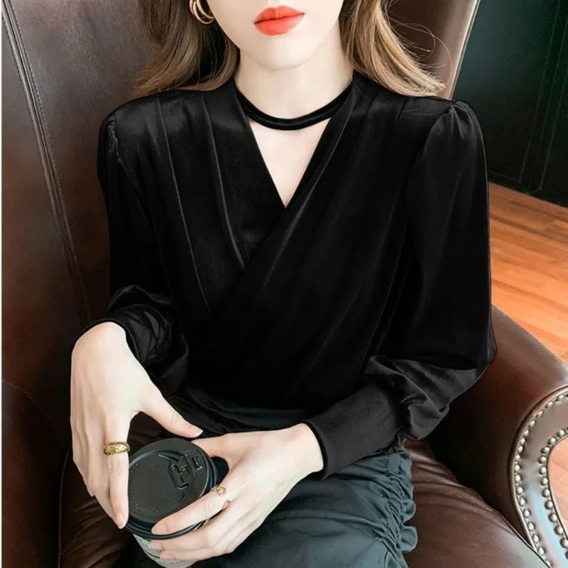 New Temperament V Neck Solid Color Gold Velvet Tops Tees Spring Autumn Long Sleeve Vintage T Shirts Fashion Casual Women Clothes