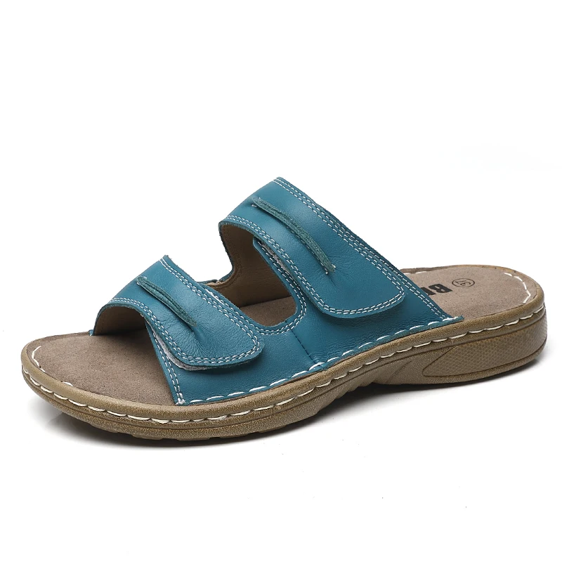 Women's First-Layer Cowhide Vacation Sandals, Loose-Fitting and Non-Constricting, with Non-Slip Thick Soles, Suitable for Beach Outings, Shopping, and Home Use