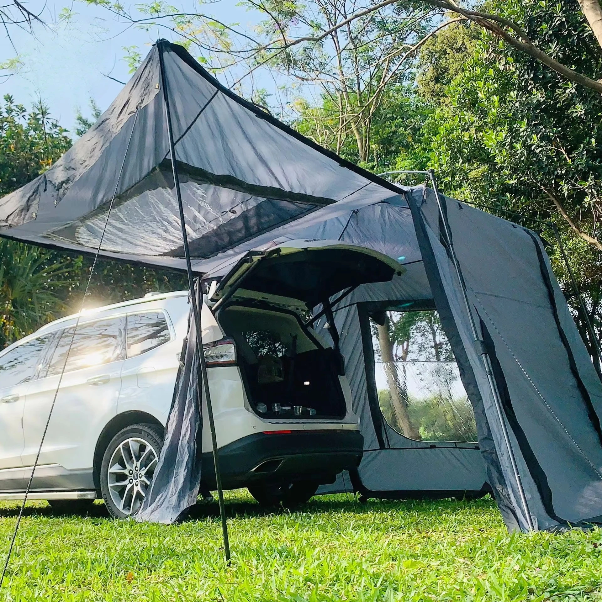 

Portable Car Roof Top Tent One Bedroom Structure with Waterproof Rear Awning and Sun Shelter for Camping Outdoor Mosquito Netcus