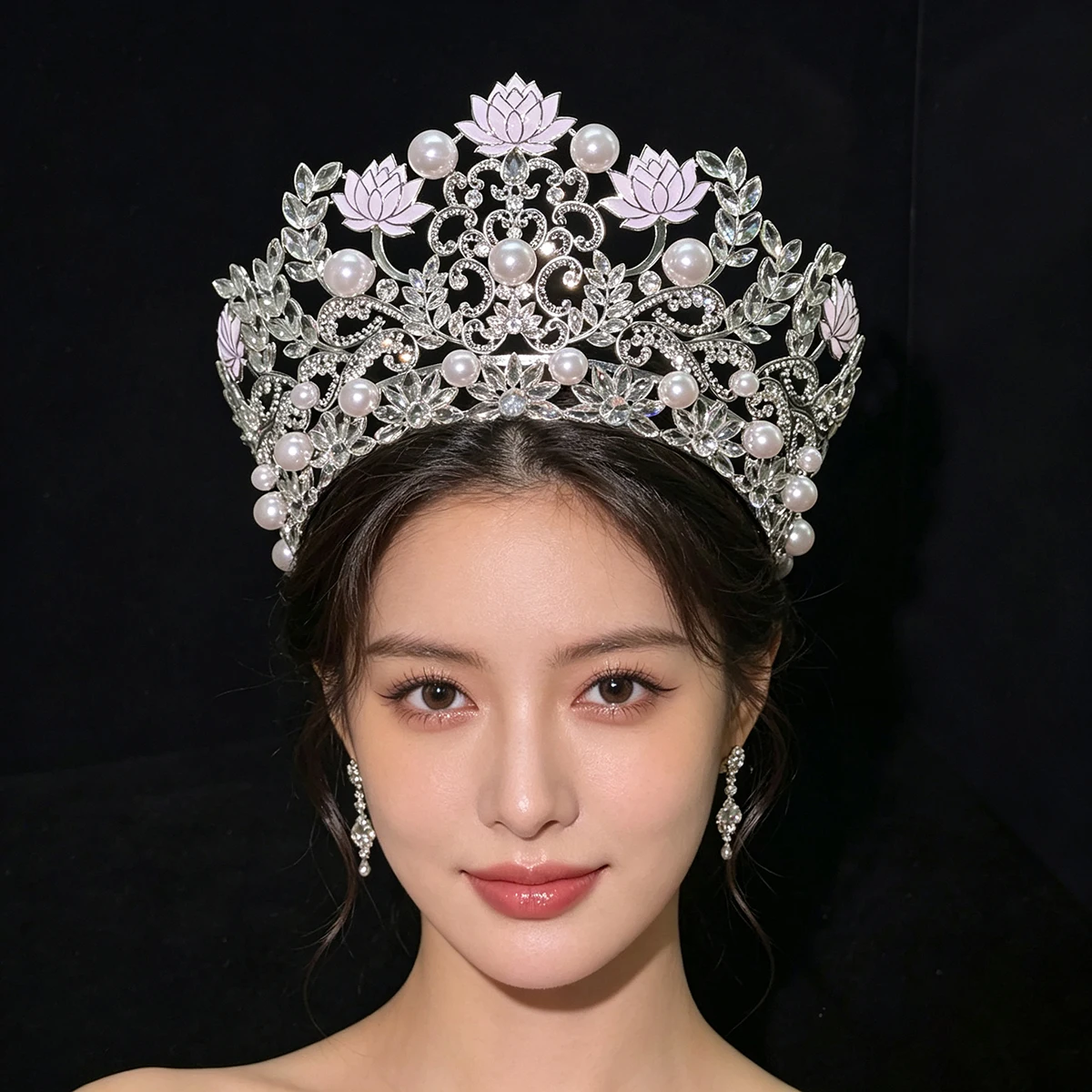 Lotus Pearl Bride Hair Crown New Style White Wedding Pageant Rhinestone Crystal Tiaras Crown for Grand Hair Accessories