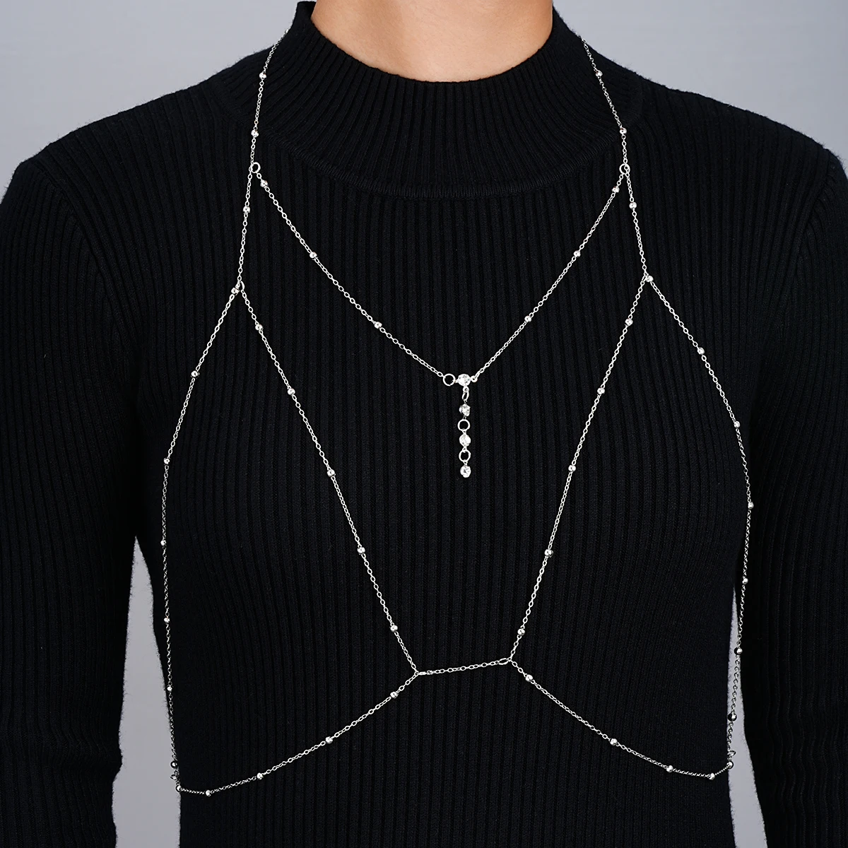 خمر فضي اللون مطرز كريستال الصدر سلاسل بسيطة متعدد الطبقات بيكيني للشاطئ مجوهرات للجسم جديد الإناث الصيف الثدي سلسلة 2025