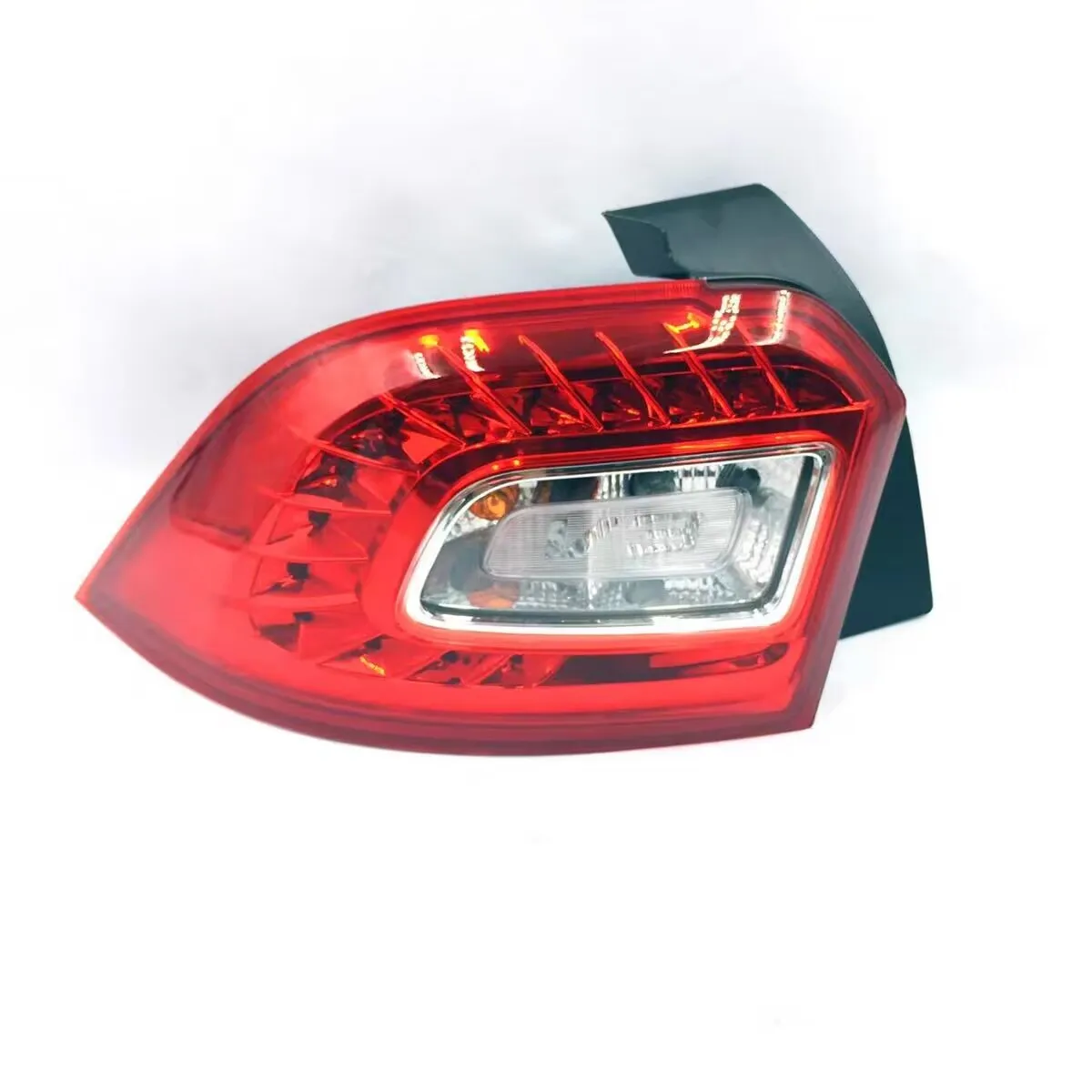 

Auto parts High quality 1pcs Taillight / Rear brake light assy for Chinese Brilliance V3