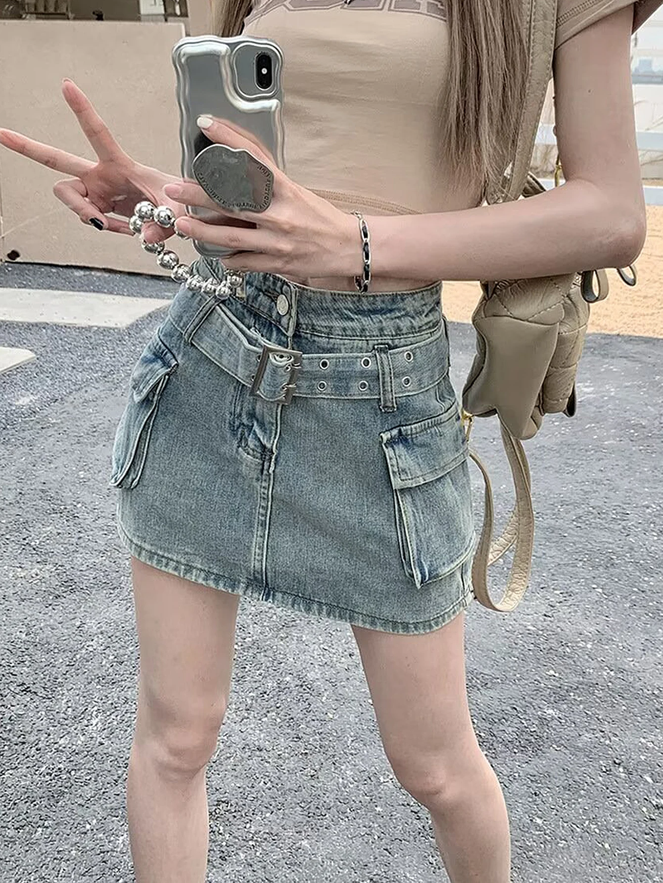 กระโปรงยีนส์ทรงเอเอวสูงมีกระเป๋า สไตล์ลำลองเก๋ไก๋ พร้อมเข็มขัด เหมาะสำหรับฤดูร้อนและฤดูใบไม้ร่วง แฟชั่นสตรีท