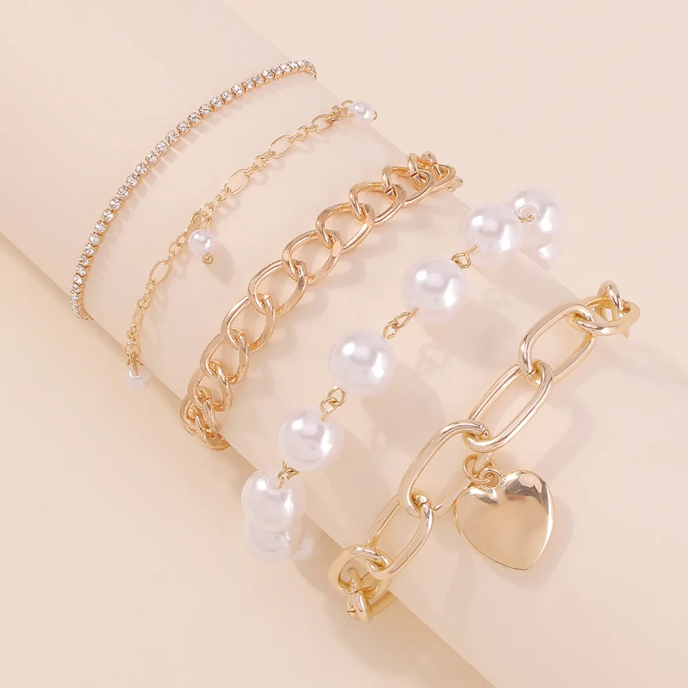 Boho Fashion Bracelets For Women New Vintage Geometric Pearl  Human Head Coin Pendant Gold Color Jewelry Gift For Female B029