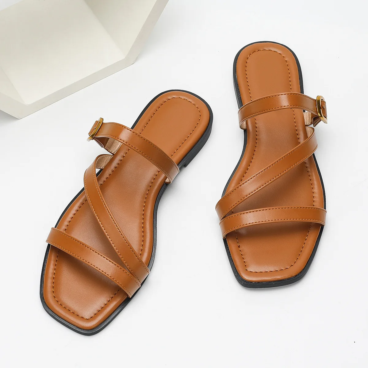 Picture 6: Women's Summer Oversized Solid Color Hollow Design Slippers Fashionable Square Toe Anti Slip Flat Slippers Chain Shoulder Bag