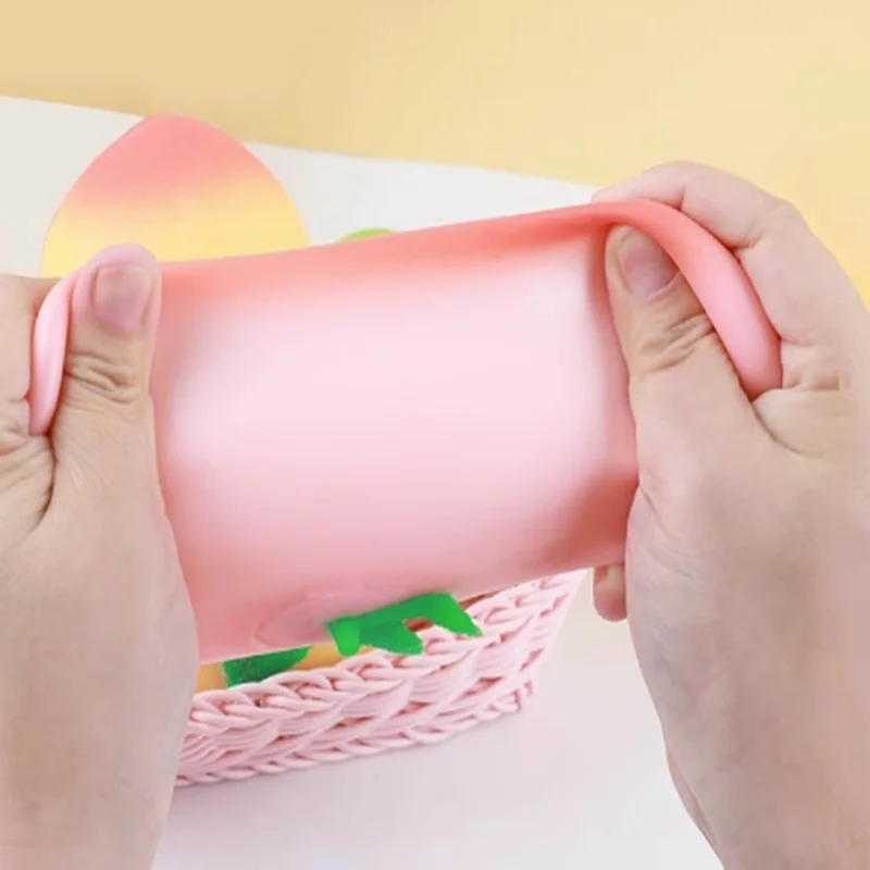 Creative stress relief simulation peach squishy peach stress ball slow rebound stress relief artifact stress relief toy - Detail 1