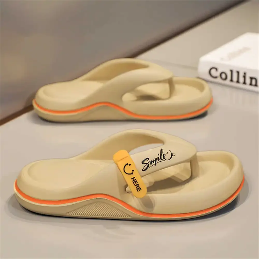 Big Sole 41-42 Slippers For Boy Mens Thongs Sandals Shoes Sneakers 2024 Male Sports Items Portable Sapatenes Team