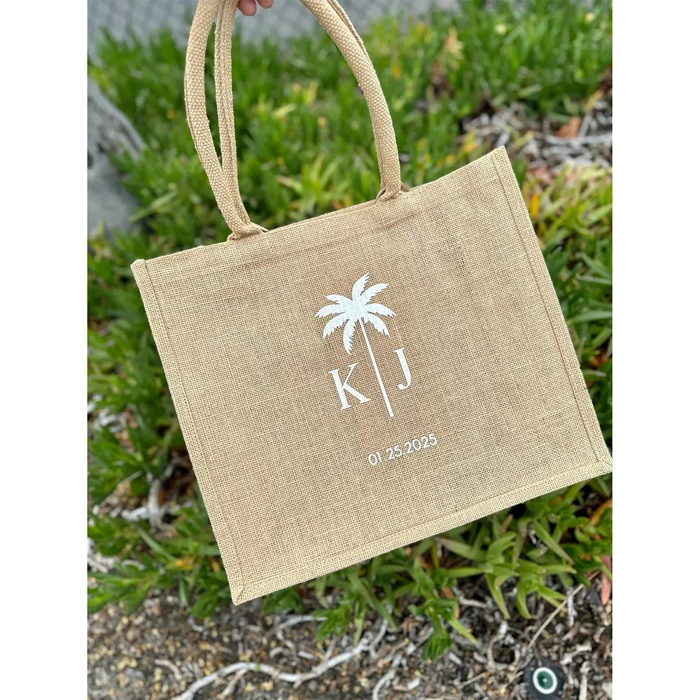 

Custom Palm Tree Beach Bag Bride Burlap Tote Bag Wedding Guests Bridal Shower Gift Bachelorette Party Favor Wedding Decoration