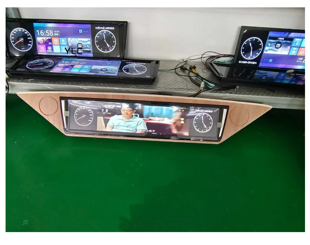 Car TVYLC 26 Inch Best Selling Van Curved Intelligent Multimedia Android System Customized Long Screen Rooftop TV Hiace Vito Spr