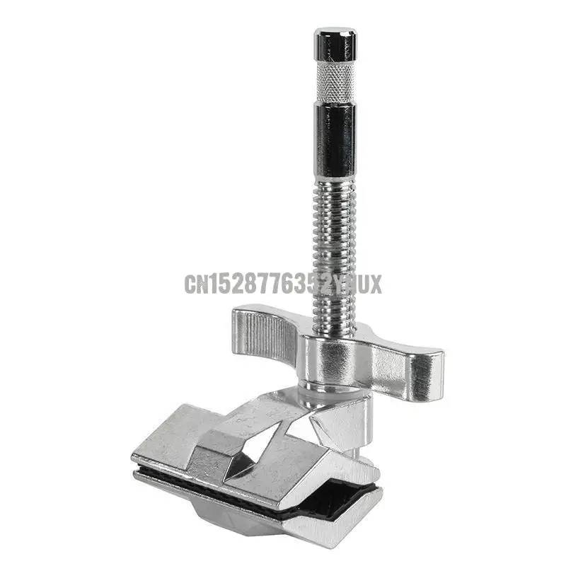 

Алюминиевый зажим разработанный для фиксации студийного оборудования на плоской поверхности, диапазон зажимов от 15-60 мм, 15-155 мм, 15-230 мм.