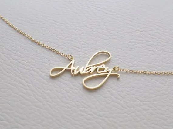

Lateefah Women and children Gift nameplate jewelry rose gold accessories Stainless steel custom Children's necklace Baby name ne