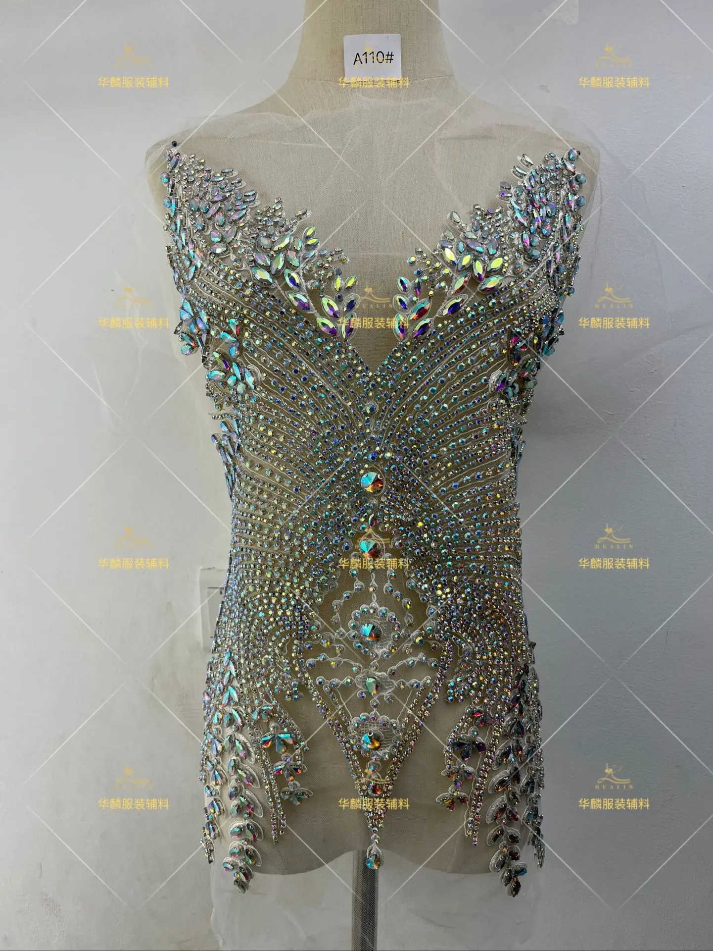 19 Color Decoration Party Dress Fabric Luxury Handmade Beaded Crystal Hot Diamond Decal High Tulle Lace Apparel Accessories